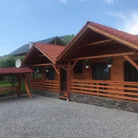 Nyaraló Riverside Woodhouses *